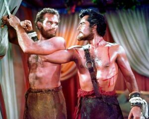 John Derek et Charlton Heston dans Les Dix Commandements DeMille 1956 John Derek et Charlton Heston dans Les Dix Commandements DeMille 1956